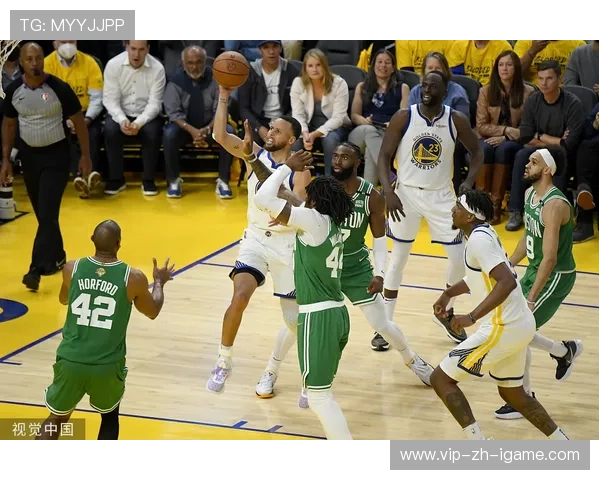 凯尔特人快速拉开进攻空间