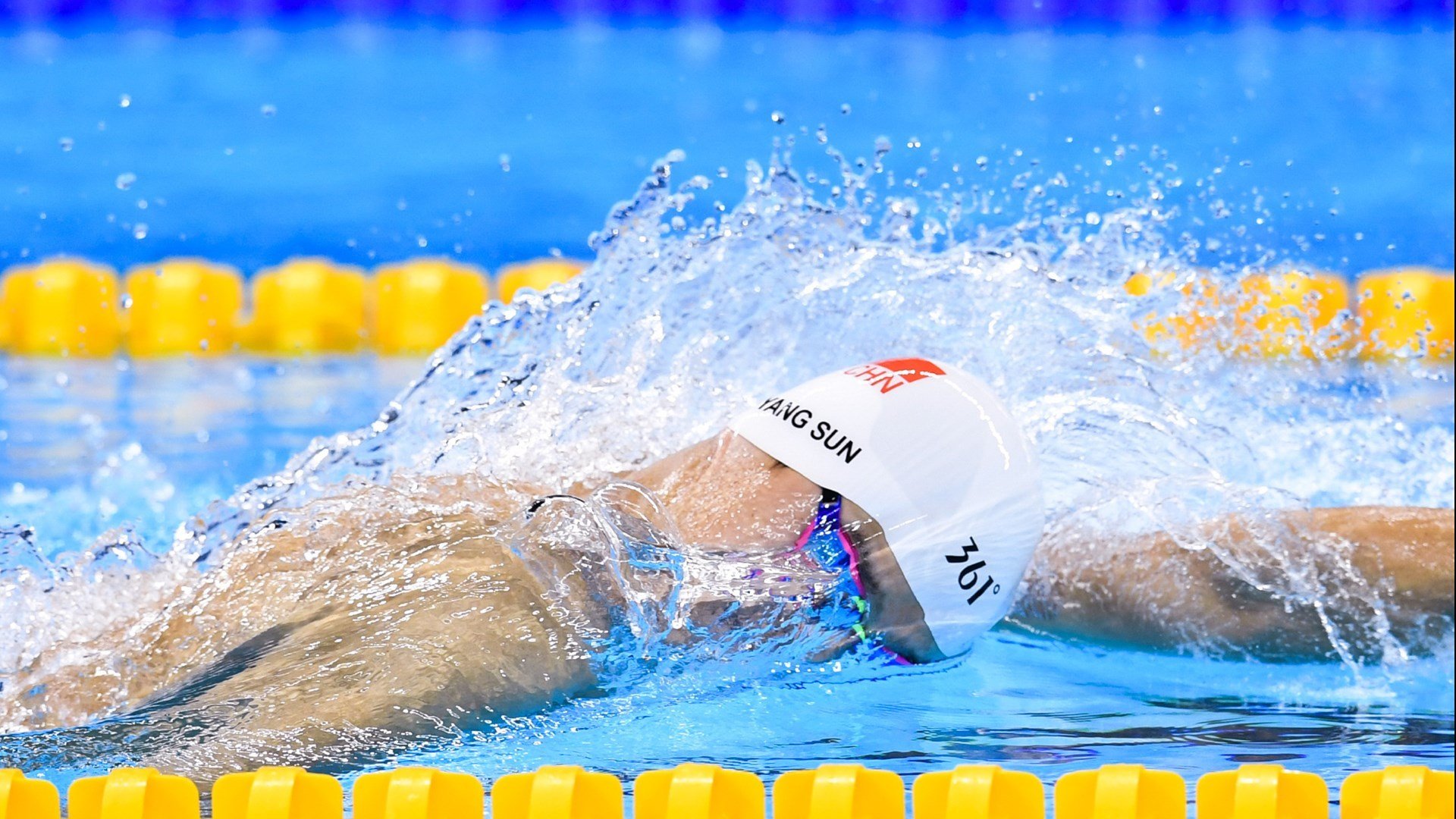 中国男篮体能训练强度升级 备战国际硬仗，中国男篮练兵